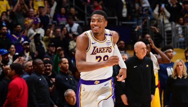 提前续约合, 到了季后赛, 尽管他的表