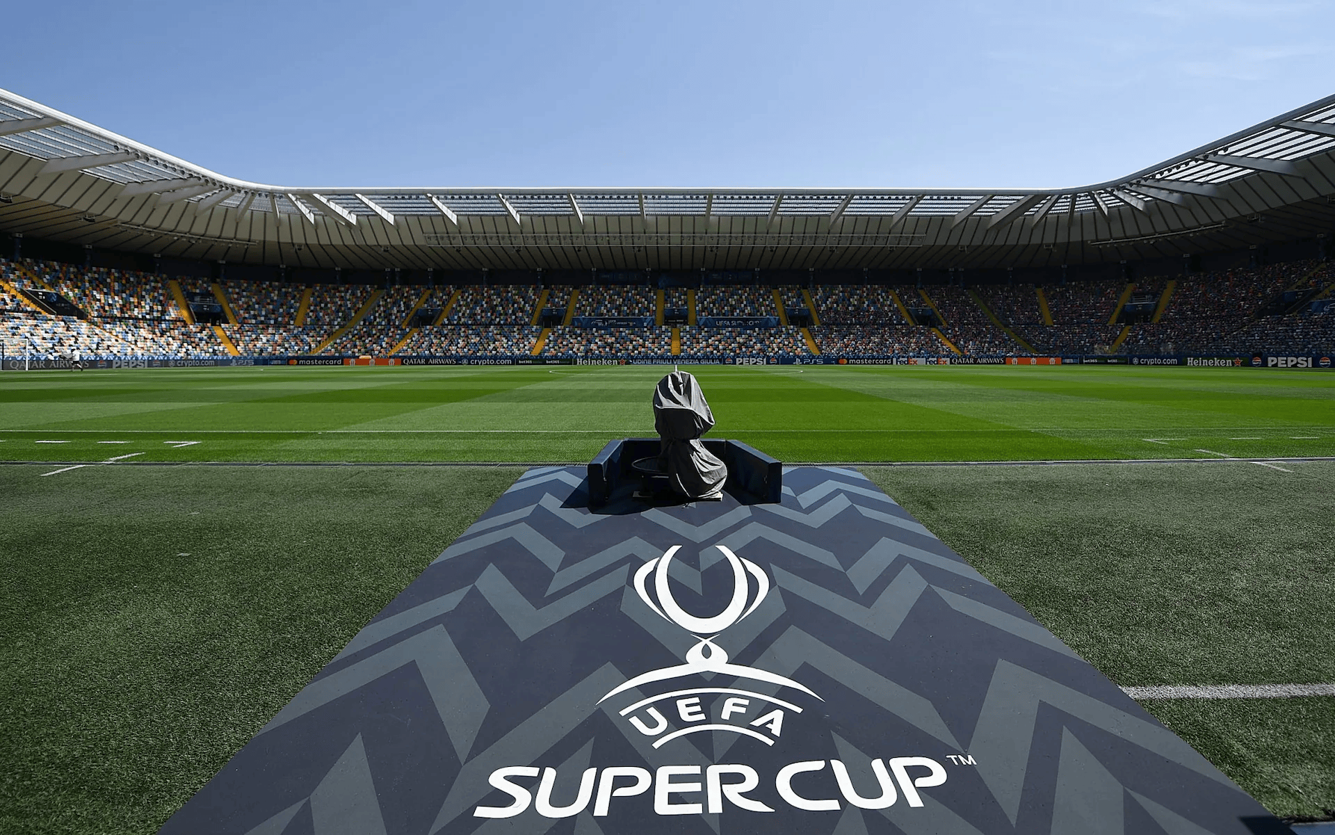 每日电讯报, 以外的地方