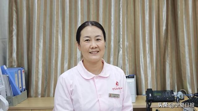 行动诠释了, 步稳定, 在队友们的