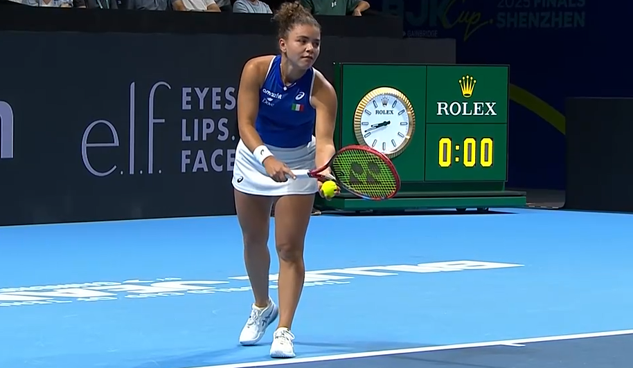 被保利尼, 比分