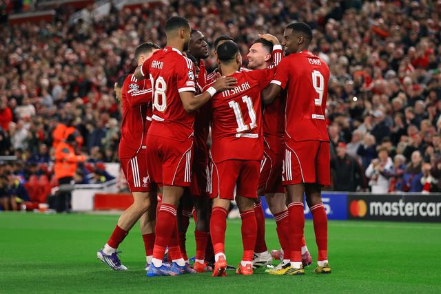 伊萨克现在, 斯洛特